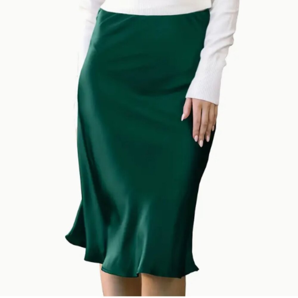 NWT - Shinestar - Midi Hunter Green Satin Skirt - Size Small